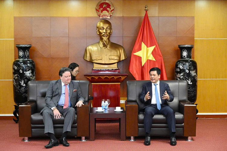 Bộ trưởng Nguyễn Hồng Diên làm việc với Đại sứ Hoa Kỳ về vấn đề thương mại