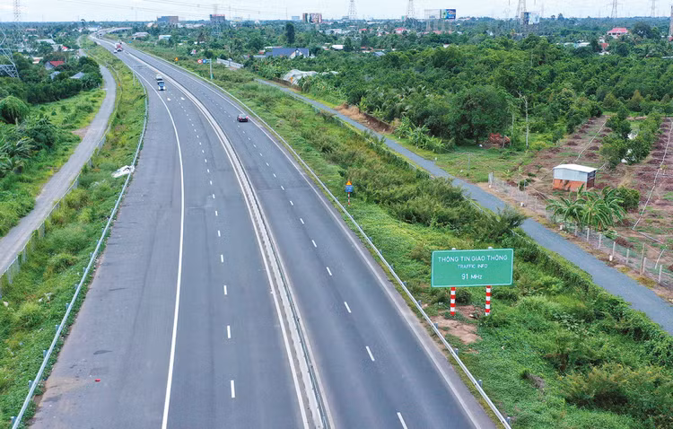 Các nhà thầu giao thông đã thể hiện quyết tâm, năng lực vượt trội, giúp đưa nhiều dự án cao tốc về đích sớm hơn kế hoạch từ 3 - 6 tháng. Ảnh: Nhã Chi