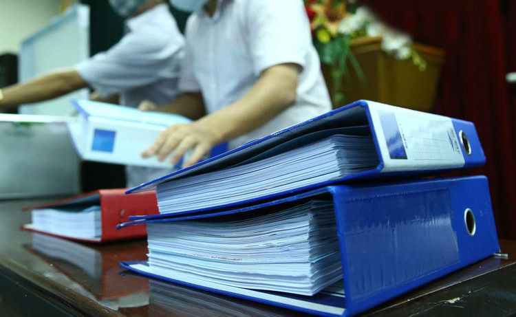 Theo HSMT, nhà thầu có trụ sở công ty hoặc văn phòng đại diện tại TP.HCM được chấm 2 điểm; không có trụ sở công ty hoặc văn phòng đại diện tại TP.HCM được 1 điểm. Ảnh: Tâm An