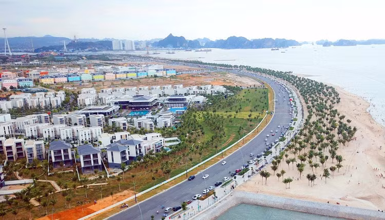 Cần ưu tiên hoàn thành Quy hoạch tổng thể quốc gia để cụ thể hóa thực hiện Chiến lược phát triển kinh tế - xã hội 10 năm 2021 - 2030, định hướng các quy hoạch khác. Ảnh: Lê Tiên