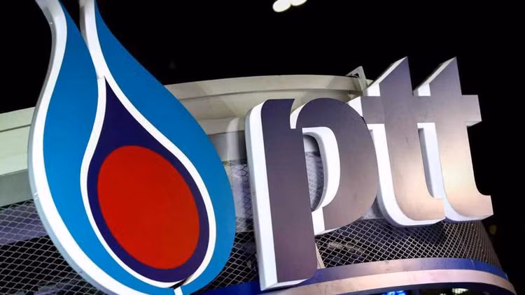 PTT và Foxconn lập liên doanh với tổng vốn đầu tư khoảng 1-2 tỷ USD - Ảnh: Reuters