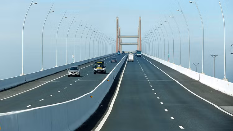 3 nhà đầu tư trúng sơ tuyển Dự án BOT tuyến đường bộ từ TP. Thái Bình - cầu Nghìn đều có kinh nghiệm thực hiện những dự án hạ tầng giao thông lớn. Ảnh: Lê Tiên