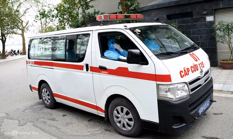 Theo bên mời thầu, mục đích là mua xe ô tô phục vụ cho việc
đi công tác, nhưng khi xây dựng gói thầu thì lại để tên là mua sắm xe ô tô cứu
thương. Ảnh minh họa: Hoài An