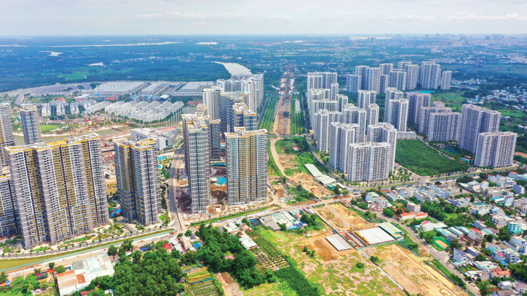 Khu vực dọc tuyến đường Vành đai 3 - TP.HCM tập trung nhiều dự án bất động sản. Ảnh: Lê Tiên