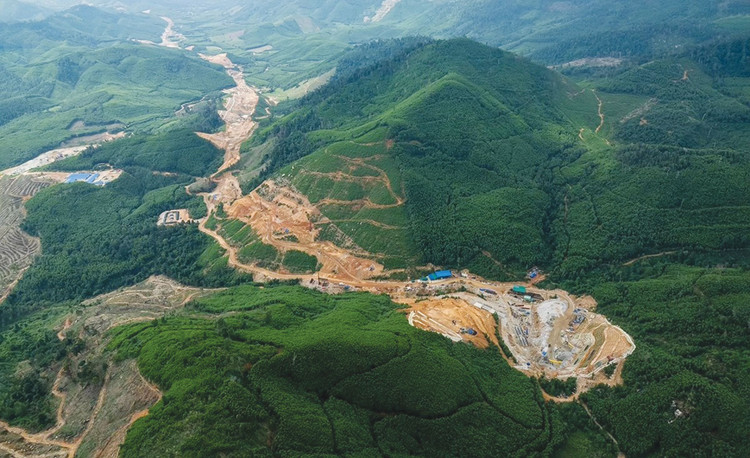 Dự án thành phần 1 cao tốc Khánh Hòa - Buôn Mê Thuột, dự kiến thông xe kỹ thuật cuối năm 2025, sẽ góp phần đánh thức tiềm năng phát triển của vùng đất Tây Nguyên giàu có. Ảnh: Hải Sơn