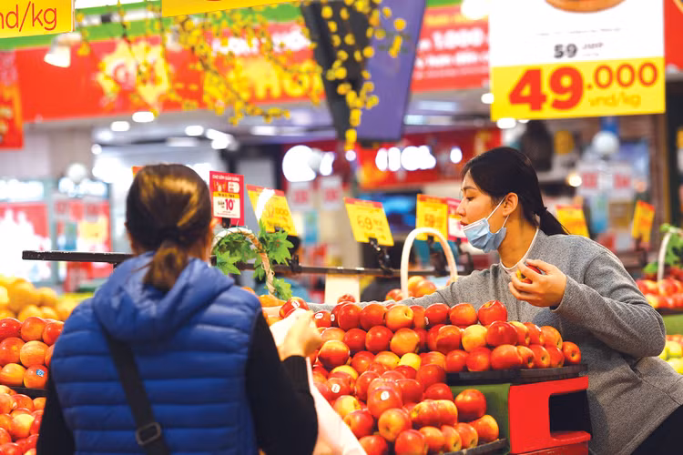 Nghị định 73/2025/NĐ-CP vừa được ban hành đã điều chỉnh giảm đáng kể thuế suất thuế nhập khẩu của 16 nhóm mặt hàng. Ảnh: Lê Tiên