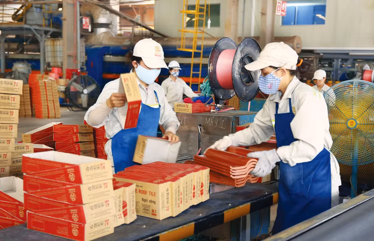 Nhiêu chuyên gia đề xuất nên ưu tiên hỗ trợ các doanh nghiệp có triển vọng và khả năng phục hồi sản xuất, kinh doanh, các doanh nghiệp lẽ ra sẽ phát triển nhanh nếu không có Covid-19