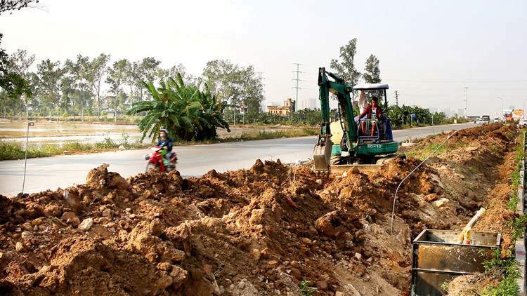 Việc không tiếp tục thực hiện hợp đồng BT cần giải quyết các trường hợp chuyển tiếp một cách thấu đáo, đảm bảo quyền, lợi ích chính đáng của nhà đầu tư. Ảnh: Lê Tiên