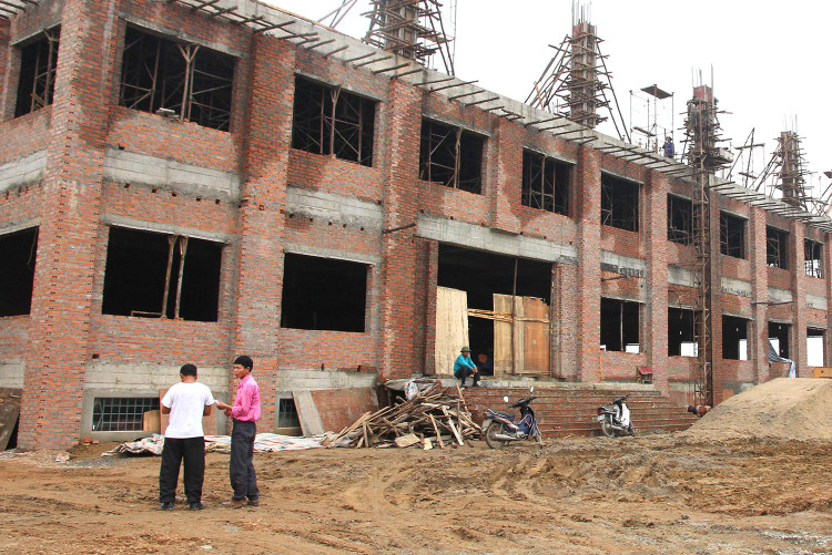 Gói thầu số 01 Thi công xây dựng và lắp đặt thiết bị công trình Dự án Cơ sở làm việc Công an TP. Châu Đốc do Công an tỉnh An Giang làm chủ đầu tư. Ảnh minh họa: Nhã Chi