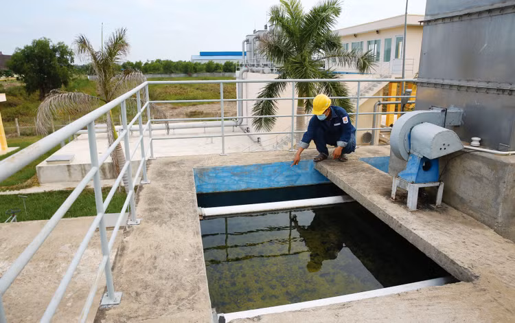 Với 31/31 khu công nghiệp đang hoạt động được đầu tư hệ thống xử lý nước thải tập trung, Đồng Nai là tỉnh tiên phong và đầu tư mạnh cho công tác bảo vệ môi trường. Ảnh: Nhã Chi