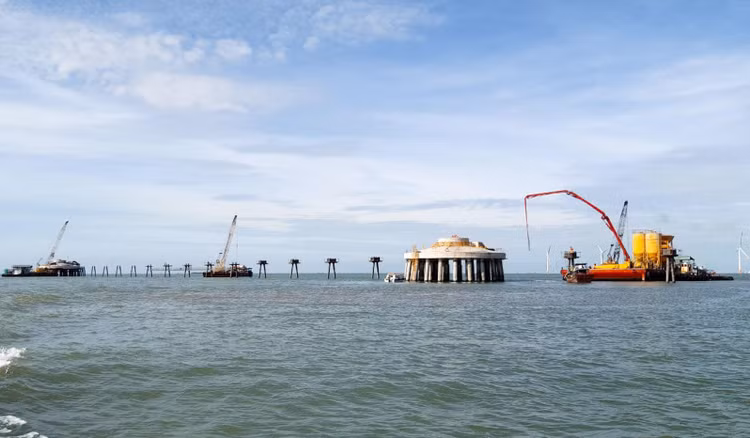 Cần ưu tiên chính sách để tạo ra hệ sinh thái cho phát triển năng lượng tái tạo bền vững với giá thành ngày càng cạnh tranh. Ảnh: Bùi Văn Thịnh