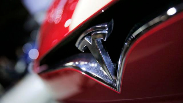 Tesla báo lãi quý thứ 4 liên tiếp
