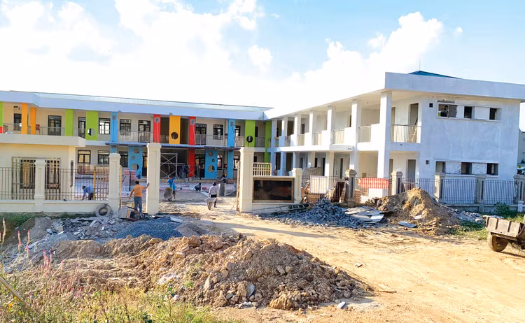 Gói thầu xây dựng Trường Tiểu học Trí Phải (giai đoạn 2), huyện Thới Bình, tỉnh Cà Mau trị giá hơn 11 tỷ đồng đã thuộc về Công ty TNHH Xây dựng Tuấn Giang. Ảnh minh họa: Nhã Chi