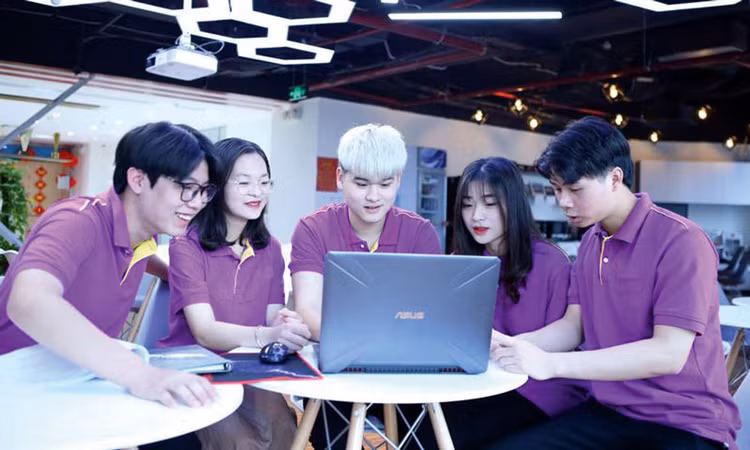 Xây dựng nguồn nhân lực Việt Nam chất lượng cao là giải pháp cốt lõi để nền kinh tế nước ta mạnh lên từ nội lực