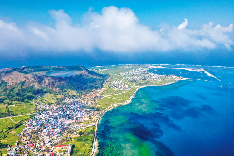 Quảng Ngãi phấn đấu là tỉnh phát triển khá của cả nước đến năm 2030. Ảnh: Minh Thu