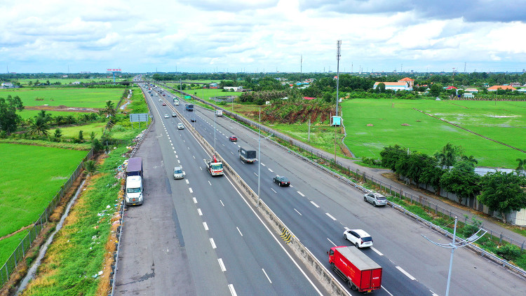 Dự án thành phần 1 cao tốc Mộc Bài - TP.HCM có tổng mức đầu tư khoảng 10.421 tỷ đồng, thực hiện theo hợp đồng BOT. Ảnh minh họa: Lê Tiên