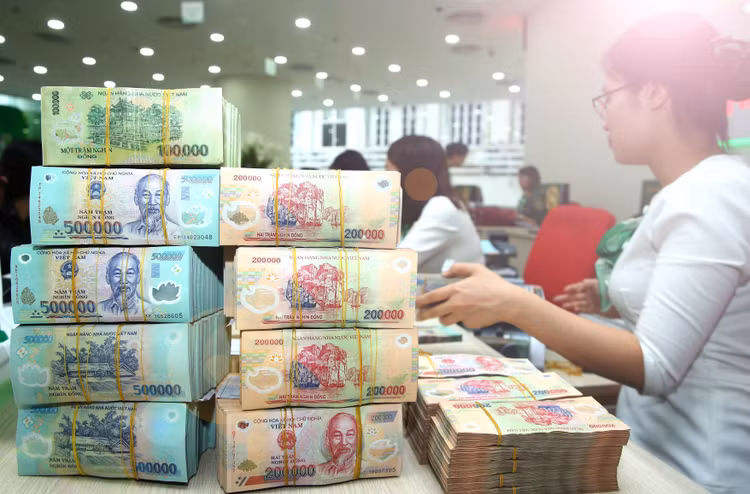 Tính đến cuối tháng 9/2024, tỷ lệ nợ xấu nội bảng ở mức 4,55%, gần bằng mức cuối năm 2023, tăng so với năm 2022. Ảnh: Lê Tiên