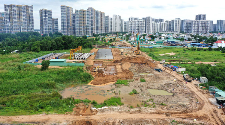 Tổng kế hoạch vốn năm 2024 của TP.HCM là hơn 79,263 nghìn tỷ đồng, 6 tháng đầu năm mới giải ngân gần 10,9 nghìn tỷ đồng, đạt khoảng 13,8%. Ảnh: Lê Tiên