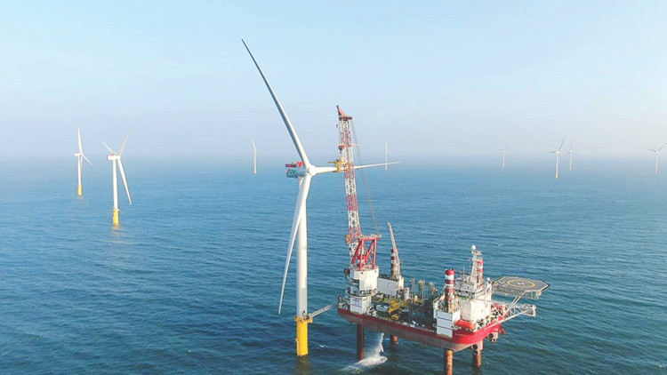 Tổng công ty CP Dịch vụ kỹ thuật Dầu khí Việt Nam vừa trúng Gói thầu Đo gió, thủy văn và khảo sát nghiên cứu địa chất thuộc Dự án Xuất khẩu năng lượng tái tạo ngoài khơi từ Việt Nam sang Singapore với giá 3 triệu USD. Ảnh minh họa: Hoàng Hà