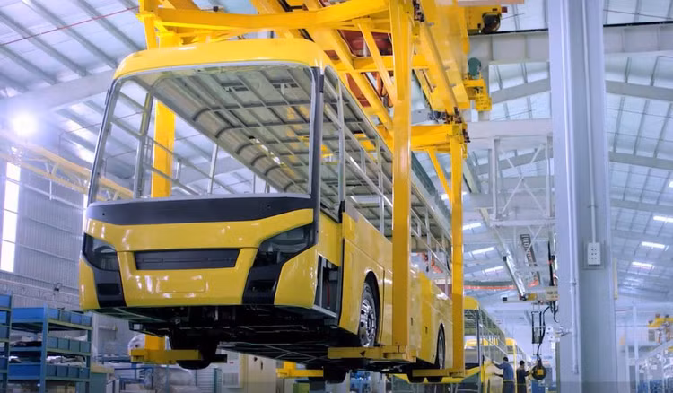 Kế hoạch cơ cấu lại nền kinh tế giai đoạn 2021 - 2025 tập trung vào phát triển doanh nghiệp lớn mạnh, đặc biệt đối với doanh nghiệp Việt Nam, bao gồm cả khu vực nhà nước và tư nhân. Ảnh: Gia Khoa