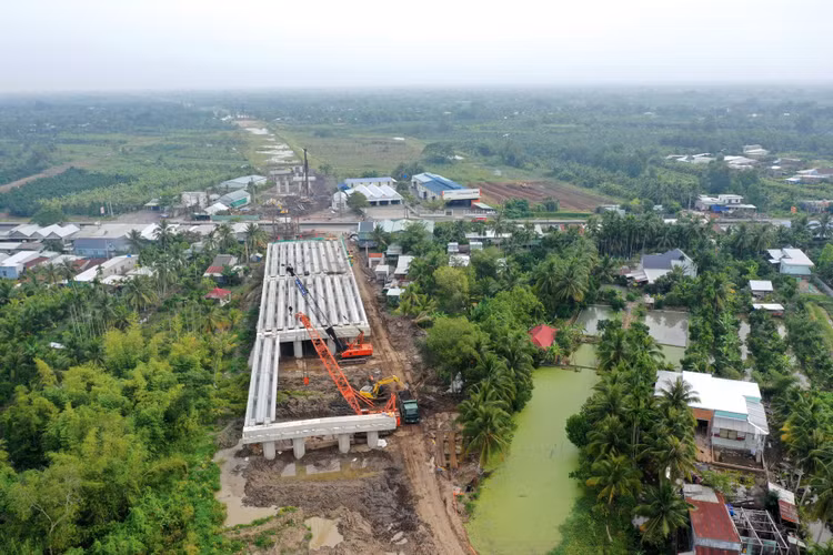 Tính đến hết ngày 31/1/2024, tổng vốn giải ngân của 9 dự án quan trọng ngành giao thông đạt khoảng 4.463 tỷ đồng, tương đương 6,63% kế hoạch năm 2024. Ảnh: Tiên Giang