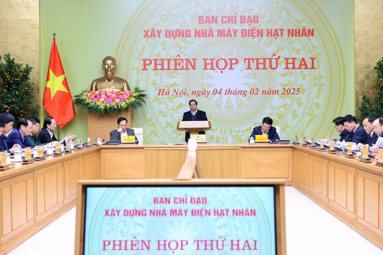 Thủ tướng Chính phủ Phạm Minh Chính phát biểu tại Phiên họp thứ hai Ban Chỉ đạo xây dựng nhà máy điện hạt nhân. Ảnh: Đoàn Quý