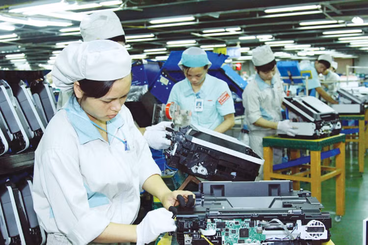 Từ đầu năm đến ngày 15/2/2025, kim ngạch xuất khẩu hàng hóa đạt gần 47,3 tỷ USD