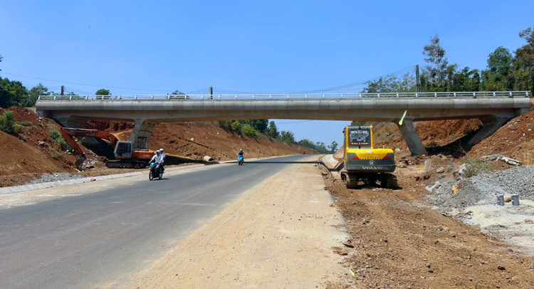 Công ty CP Tập đoàn Thuận An đang trong thời gian thi công hàng loạt công trình giao thông lớn ở nhiều tỉnh, thành trong cả nước. Ảnh minh họa: Nguyên Vũ