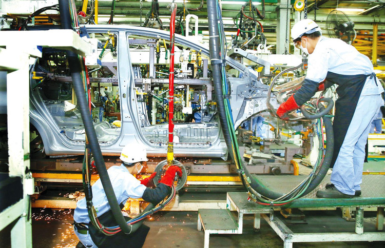 Kết quả điều tra xu hướng kinh doanh do Tổng cục Thống kê thực hiện cho thấy, 73,7% doanh nghiệp dự báo tình hình sản xuất, kinh doanh tốt hơn và giữ ổn định trong quý IV/2021. Ảnh: Lê Tiên