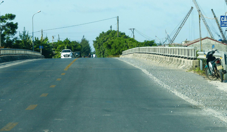 Tỉnh Hòa Bình đề xuất mở rộng đường Hòa Lạc - Hòa Bình theo phương thức PPP với phần vốn góp từ ngân sách nhà nước chiếm hơn 50% tổng mức đầu tư. Ảnh: Lê Tiên