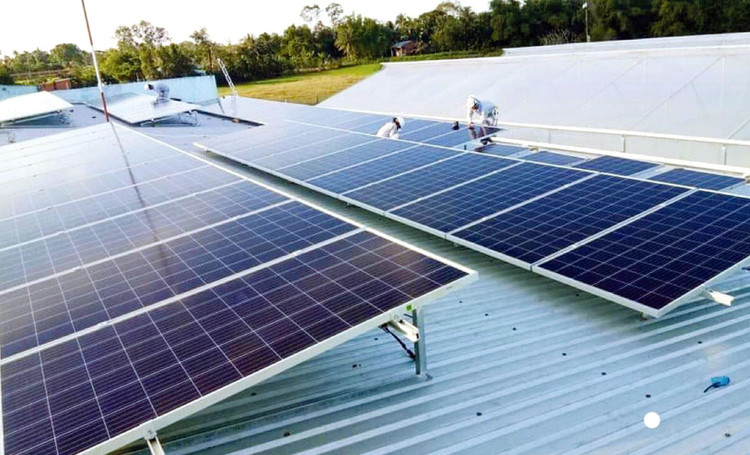 Đấu thầu là cơ chế tối ưu để lựa chọn được nhà đầu tư thực sự có năng lực phát triển các dự án điện mặt trời. Ảnh: Trung Thành