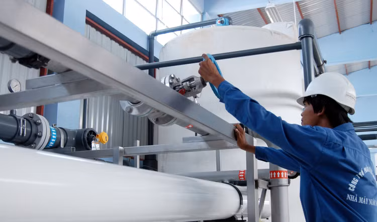 Hai gói thầu cấp nước của Phòng Dân tộc TP. Cam Ranh, tỉnh Khánh Hòa đã mở thầu với sự tham gia của 1 nhà thầu là Công ty CP Đô thị Cam Ranh. Ảnh: Tường Lâm