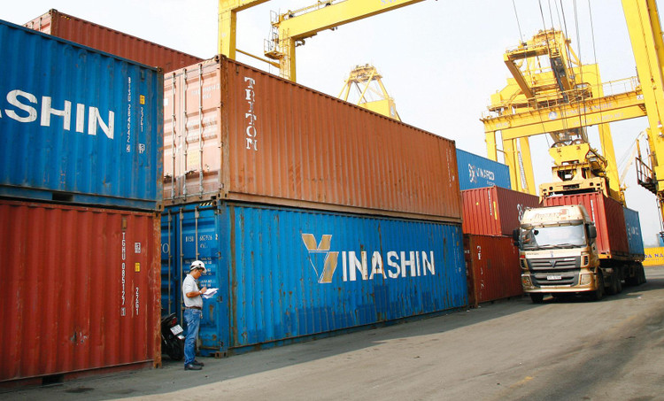 Năm 2015, Việt Nam có khoảng 6.000 điều kiện kinh doanh, nhưng đến hết năm 2019, đã cắt giảm được hơn 50%. Ảnh: Tiên Giang