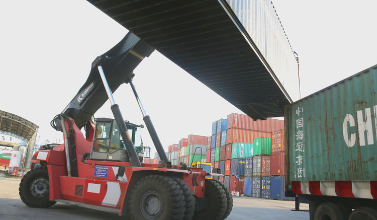 Trong nửa đầu tháng 1, kim ngạch xuất khẩu tăng khoảng 2 tỷ USD, tương đương tăng hơn 18% so với cùng kỳ 2020. Ảnh: Lê Tiên