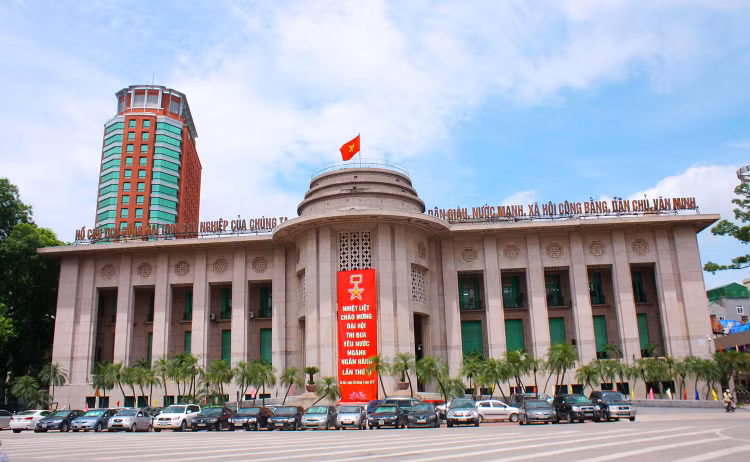 Năm 2020, Ngân hàng Nhà nước là đơn vị có Chỉ số cải cách hành chính cao nhất (95,88%) trong 17 bộ, cơ quan ngang bộ. Ảnh: Lê Tiên