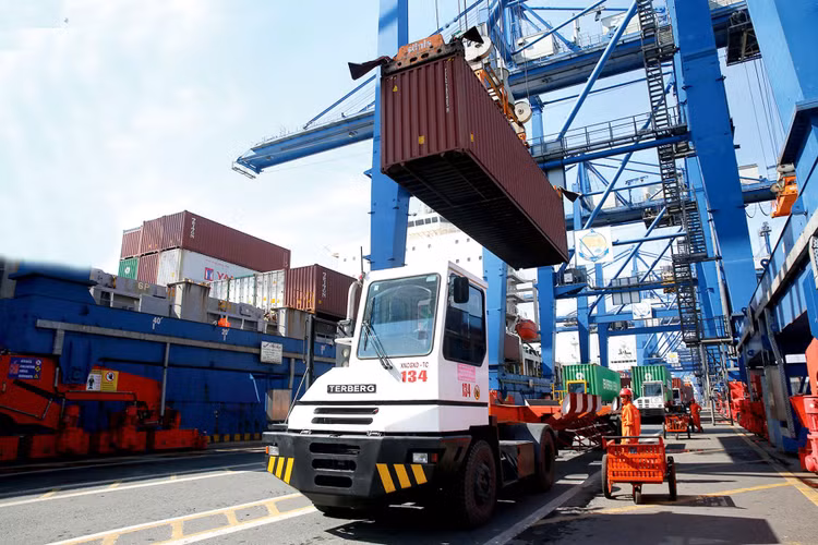 Năm 2021, xuất khẩu của Việt Nam vào thị trường EU đạt khoảng 40,07 tỷ USD, tăng khoảng 14% so với năm 2020. Ảnh: Lê Tiên