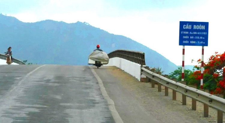 Gói thầu số 05 Tư vấn giám sát thi công xây dựng thuộc Dự án Sửa chữa cầu Roòn (Km606+418) Quốc lộ 1, tỉnh Quảng Bình đang được đấu thầu lại. Ảnh: NC st