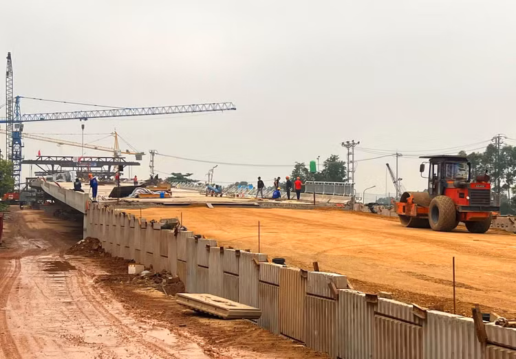 Công ty CP Tổng công ty Cơ khí xây dựng Thăng Long đang thực hiện một số gói thầu giao thông. Ảnh: TT