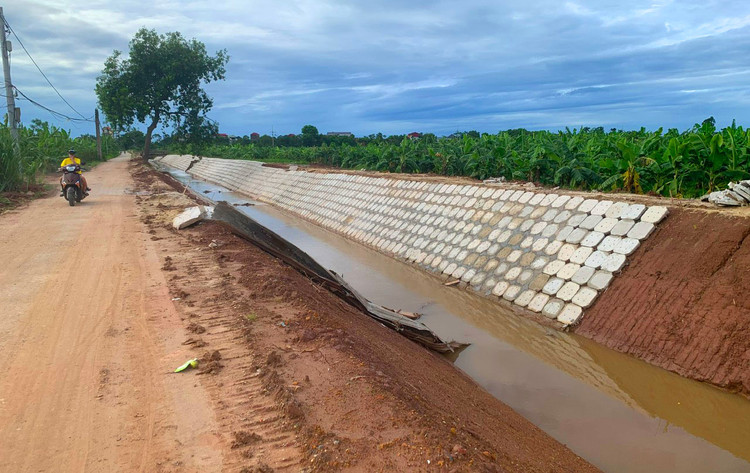 Gói thầu số 1 Thi công xây dựng công trình thuộc Dự án Cải tạo, nâng cấp đường giao thông nội đồng và hệ thống kênh Nghè Mạc (tỉnh Hưng Yên) có giá 45,2 tỷ đồng. Ảnh minh họa: Tiên Giang