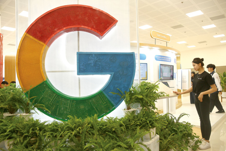 Khoảng 122 tập đoàn đầu tư nước ngoài sẽ thuộc diện điều chỉnh của Nghị quyết về thuế tối thiểu toàn cầu với tổng số thuế thu nhập doanh nghiệp nộp bổ sung là 14.600 tỷ đồng. Ảnh: Lê Tiên