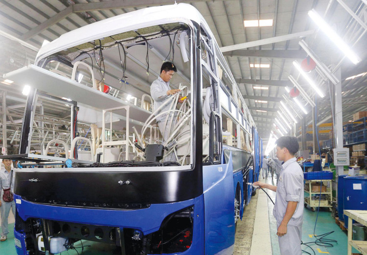 Nghị quyết về Kế hoạch cơ cấu lại nền kinh tế giai đoạn 2021 - 2025 đặt mục tiêu đến năm 2025 tỷ trọng đóng góp của khu vực kinh tế tư nhân vào GDP khoảng 55%. Ảnh: Lê Tiên