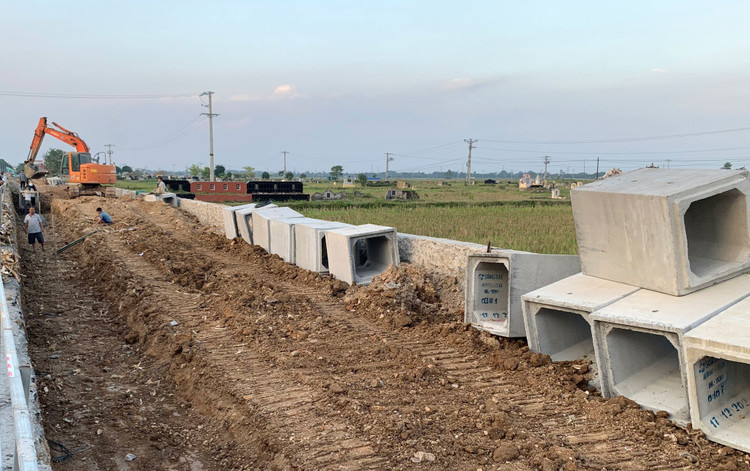 Hầu hết các gói thầu xây dựng đường bê tông nông thôn do Công ty TNHH Việt Tín Huy mời thầu chỉ thu hút một nhà thầu tham dự. Ảnh minh họa: Tiên Giang