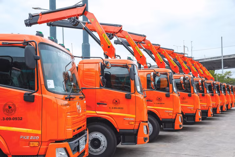 Cẩu gập là một trong những dòng sản phẩm chủ đạo của PALFINGER