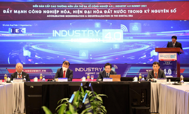 Tư duy và cách tiếp cận mới về công nghiệp hóa, hiện đại hóa