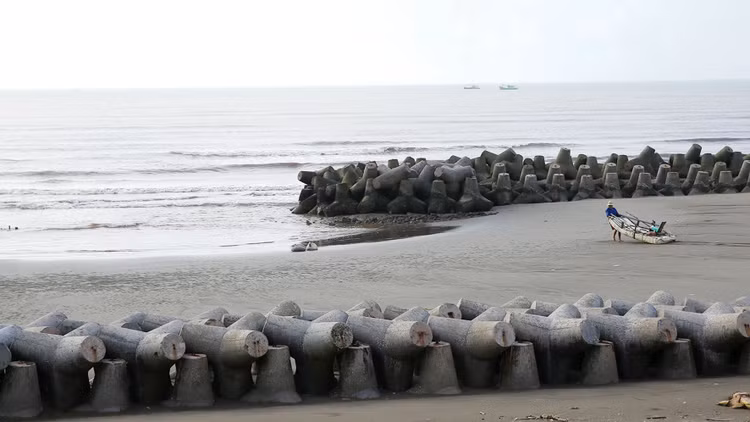 Gói thầu số 01 Xây dựng kè chống sạt lở bờ biển khu vực Hòn
Quéo (Kiên Giang) thu hút nhiều nhà thầu có kinh nghiệm trong xây lắp hạ tầng
giao thông cùng cạnh tranh. Ảnh: Nhã Chi