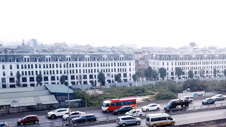 Dự án The Manor Central Park của Công ty CP Bitexco thi công, bán nhà khi chưa được phê duyệt báo cáo đánh giá tác động môi trường. Ảnh: Lê Tiên