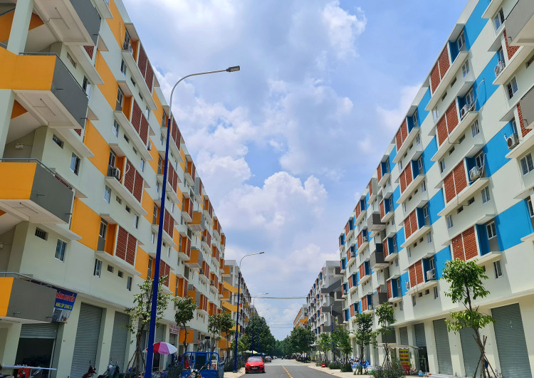 Bộ Xây dựng đề xuất Quốc hội, Chính phủ dành gói tín dụng khoảng 110.000 tỷ đồng cho vay các dự án nhà ở xã hội theo phương thức tái cấp vốn. Ảnh minh họa: Phú An