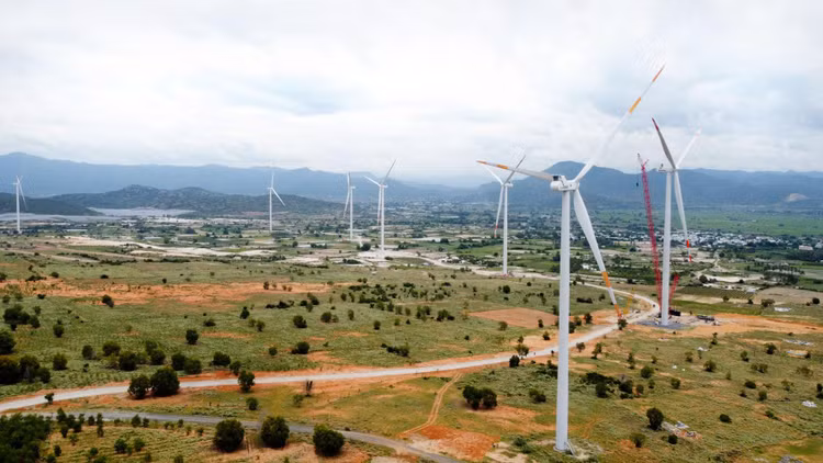 Tỷ lệ nguồn điện tái tạo gia tăng đáng kể trong cơ cấu công suất hệ thống điện. Ảnh: Nhã Chi