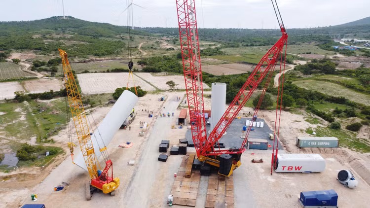 Các dự án năng lượng tái tạo gặp khó khăn trong việc tiếp cận vốn tín dụng. Ảnh: Văn Cường