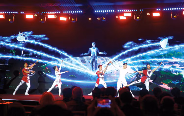 Báo chí đã phản ánh hàng nghìn câu chuyện truyền cảm hứng, thúc đẩy phong trào khởi nghiệp, đổi mới sáng tạo, tạo giá trị mới cho đất nước. Ảnh: Lê Tiên